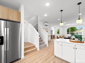 1423 SW 111th Lane, Seattle WA 98164