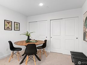 1423 SW 111th Lane, Seattle WA 98164