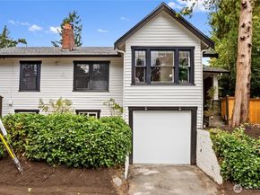 9701 Roosevelt Way NE, Seattle WA 98115