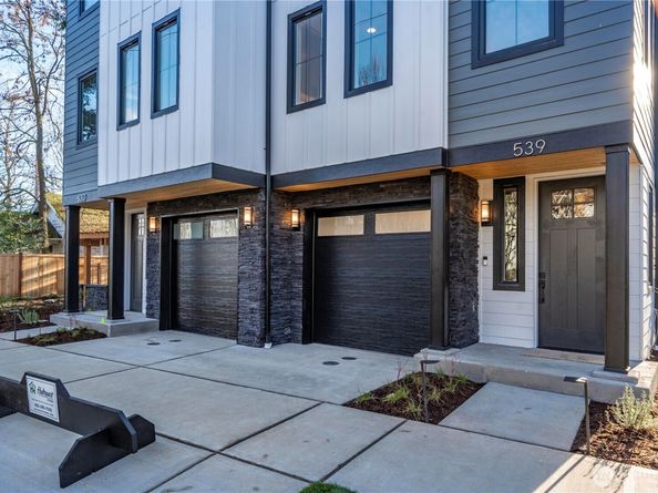 539 NW Juniper Street, Issaquah WA 98027