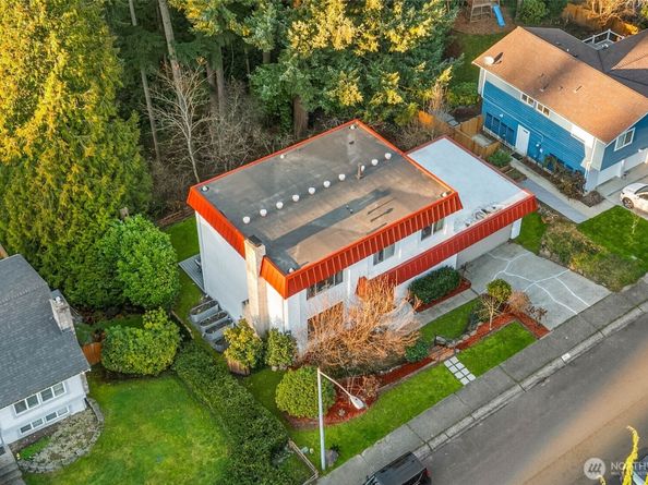 11704 NE 145th Street, Kirkland WA 98034