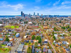 715 27th Avenue, Seattle WA 98122