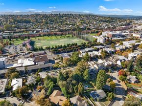 2808 14th Avenue W B, Seattle WA 98119