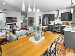 2808 14th Avenue W B, Seattle WA 98119