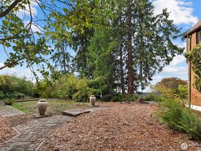 16349 Maplewild Avenue SW, Burien WA 98166