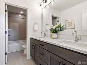 2582 136th Lane SE, Bellevue WA 98005