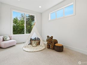 2582 136th Lane SE, Bellevue WA 98005