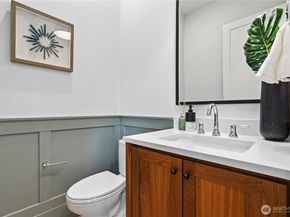 2582 136th Lane SE, Bellevue WA 98005