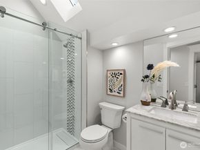 2502 166th Place SE, Bothell WA 98012