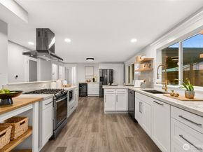 2502 166th Place SE, Bothell WA 98012