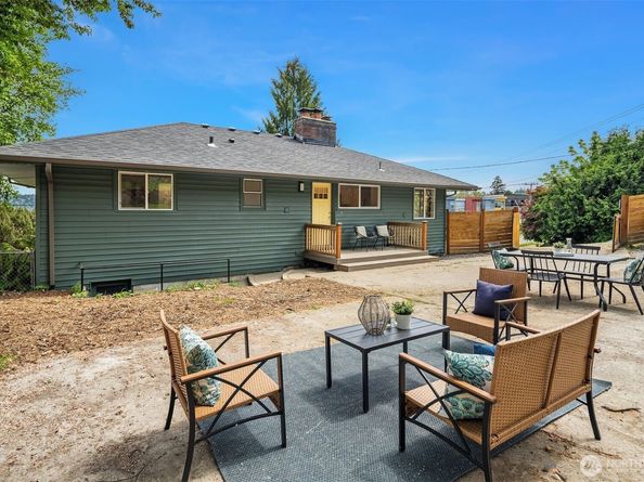 9275 Renton Avenue S, Seattle WA 98118