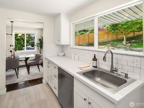 9275 Renton Avenue S, Seattle WA 98118