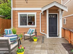 9418 Fremont Avenue N, Seattle WA 98103