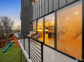 5059 37th Avenue SW, Seattle WA 98126