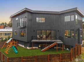 5059 37th Avenue SW, Seattle WA 98126