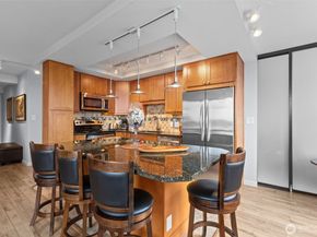 2201 3rd Avenue 2301, Seattle WA 98121