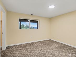 532 172 nd Place NE, Bellevue WA 98008