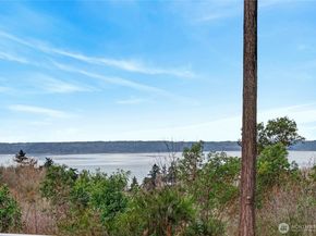 12235 15th Avenue SW, Burien WA 98146