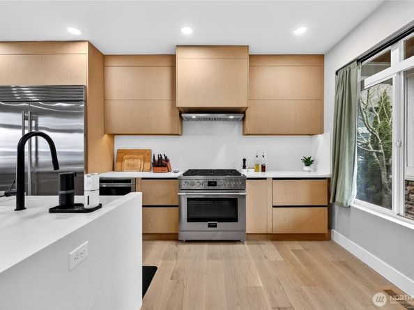 12235 15th Avenue SW, Burien WA 98146