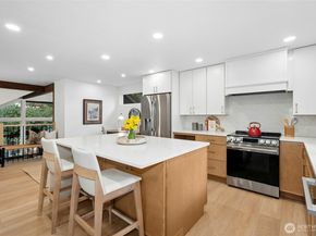 145 Mt Pilchuck Avenue SW, Issaquah WA 98027