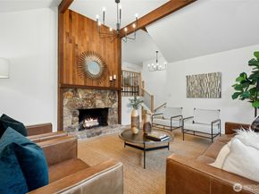 145 Mt Pilchuck Avenue SW, Issaquah WA 98027
