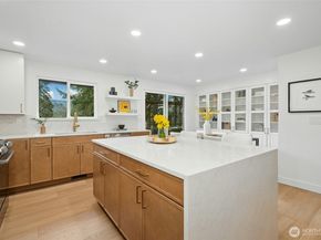 145 Mt Pilchuck Avenue SW, Issaquah WA 98027