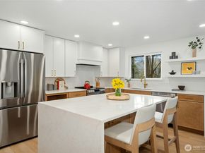 145 Mt Pilchuck Avenue SW, Issaquah WA 98027