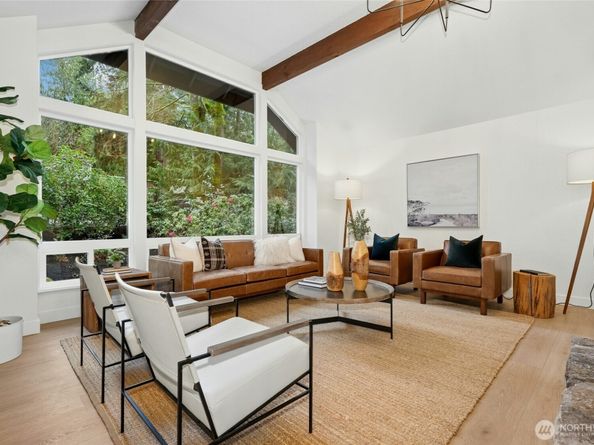 145 Mt Pilchuck Avenue SW, Issaquah WA 98027