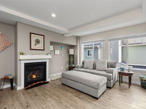 23224 Edmonds Way 107, Edmonds WA 98026