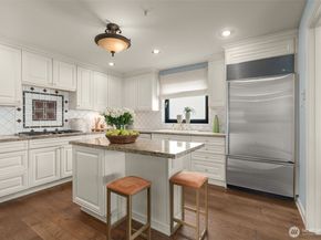 1333 Harbor Avenue SW 204, Seattle WA 98116