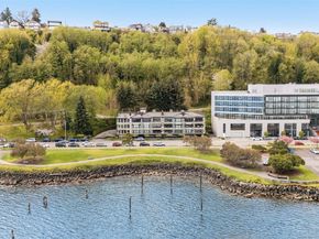1333 Harbor Avenue SW 204, Seattle WA 98116