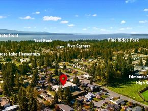 21615 80th Avenue W 215, Edmonds WA 98026