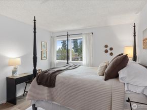 21615 80th Avenue W 215, Edmonds WA 98026