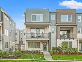 3915 198th Street SE F4, Bothell WA 98012
