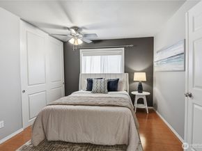 5021 Ripley Lane N 101, Renton WA 98056