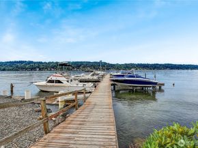 5021 Ripley Lane N 101, Renton WA 98056