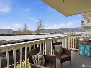 5021 Ripley Lane N 101, Renton WA 98056