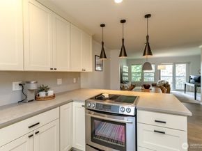 19905 4th Avenue NE I, Poulsbo WA 98370