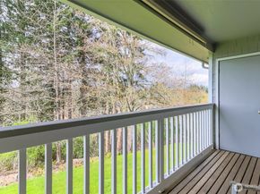 19905 4th Avenue NE I, Poulsbo WA 98370