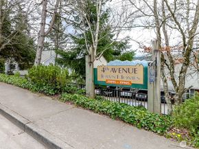 19905 4th Avenue NE I, Poulsbo WA 98370