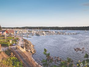19905 4th Avenue NE I, Poulsbo WA 98370
