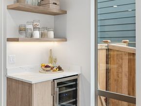 8707 126th Avenue NE, Kirkland WA 98033