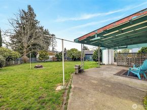 10016 13th Avenue NW, Seattle WA 98177