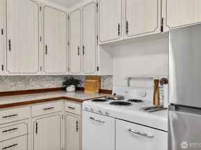 10016 13th Avenue NW, Seattle WA 98177