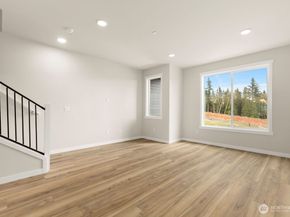 16823 Alder Way G4, Lynnwood WA 98037