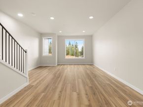 16823 Alder Way G4, Lynnwood WA 98037