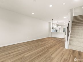 16823 Alder Way G4, Lynnwood WA 98037