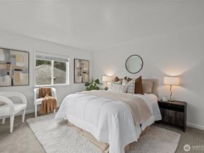 9732 15th Avenue NE, Seattle WA 98115