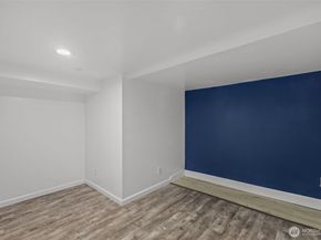 9732 15th Avenue NE, Seattle WA 98115