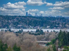 12857 SE 45th Pl, Bellevue WA 98006